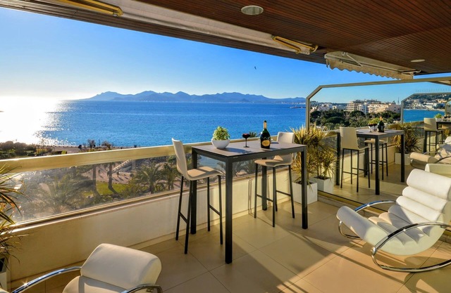 Festival Cannes Croisette centre - Front de mer vue époustouflante - Terrasse