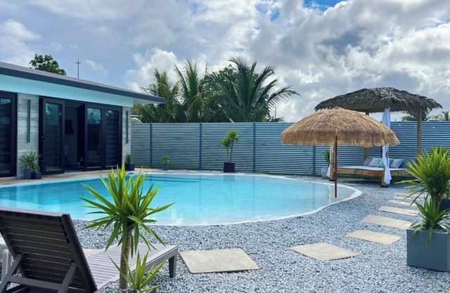 FIJI at BRUSI Romantic Villa with beach style pool (For couples).
