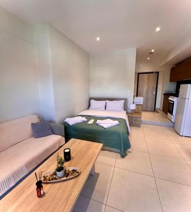 Fillio 's Apartment, Ptolemaida