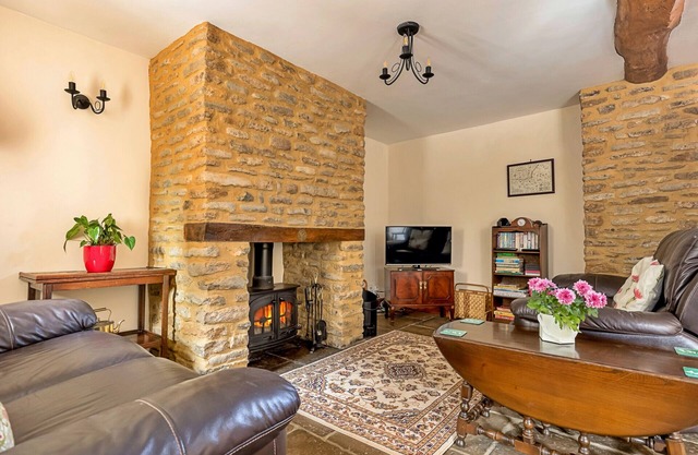 Finest Retreats | Five Courts Cottage