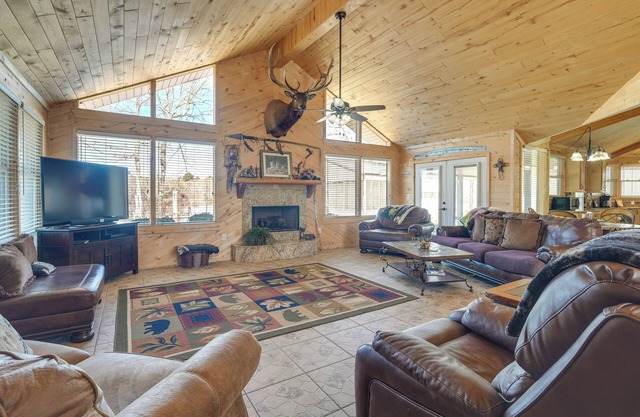 Fire Pit, Views: Lakefront Toledo Bend Retreat!