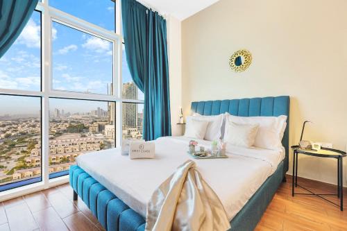 FIRST CLASS Studio Cozy Vibes and Stylish Escape