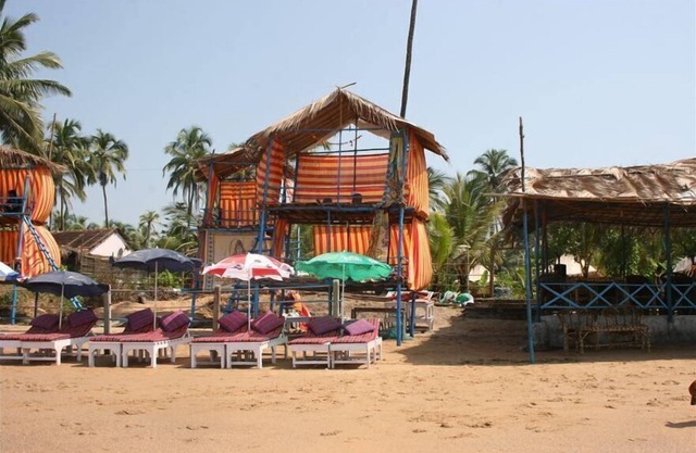 Five Five Restaurant and Guest Tent- Glamping