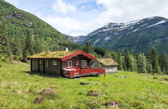 Fjellbris by Interhome