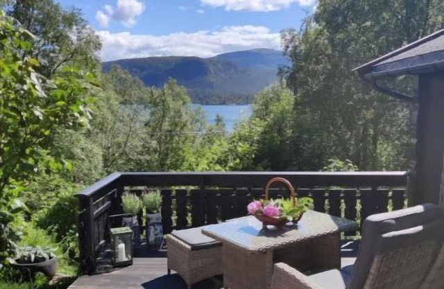 Fjord Peace, Authentic Norwegian cabin life with modern comforts