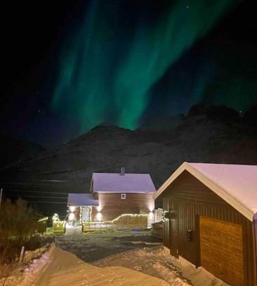 Fjordgård Mountain Aurora View