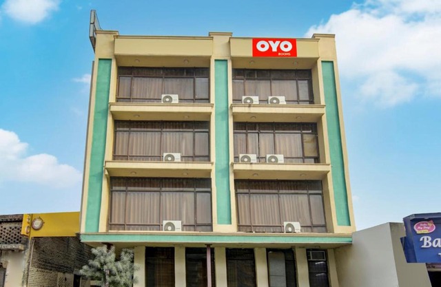 Flagship Manya Residency Near Dlf Avenue Saket