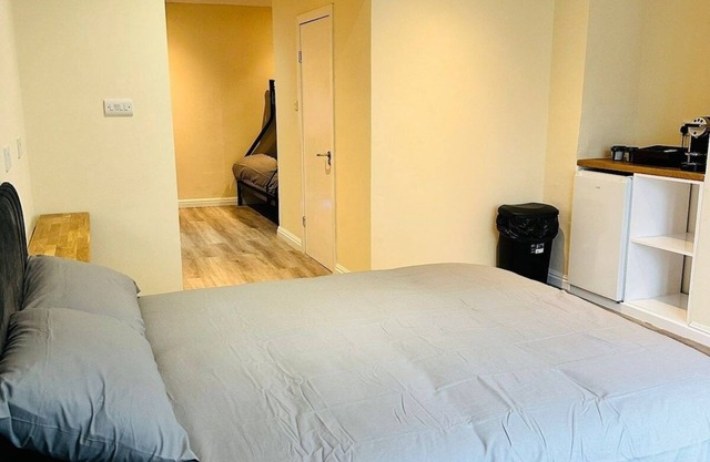 Flat 1 Castle View 5 Guest Family Suite