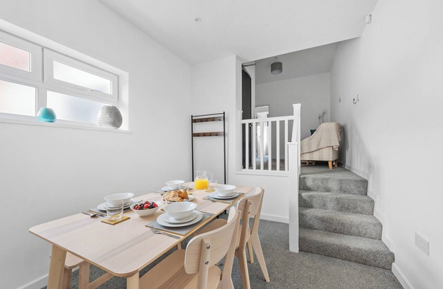 Flat 1 - close to shops with parking