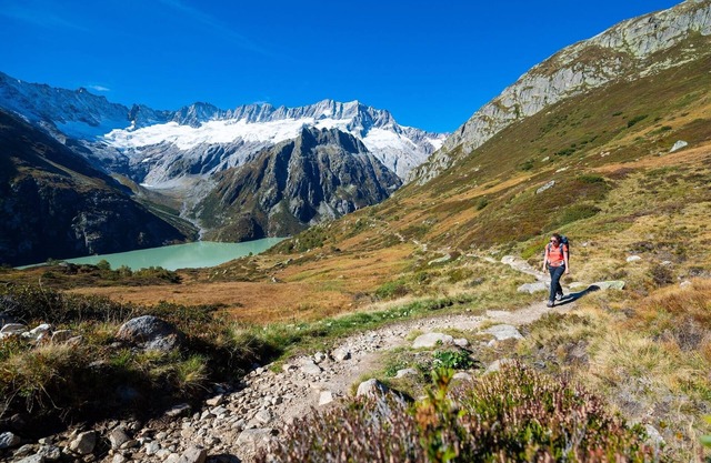 Flat (2nd floor), near Andermatt, for max 9 Pers, 4 sleepingsrooms and 2 bath