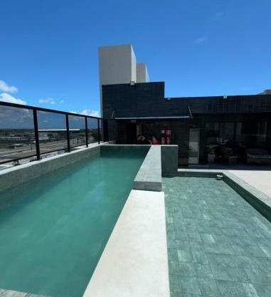 Flat a 400 metros da praia!, ótima localização.