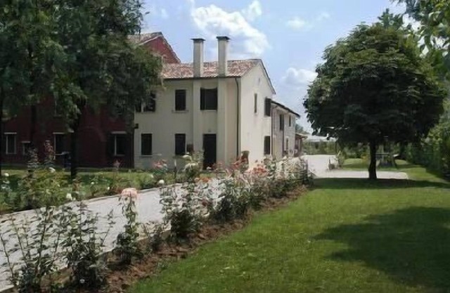 Flat 'Rose' with terrace