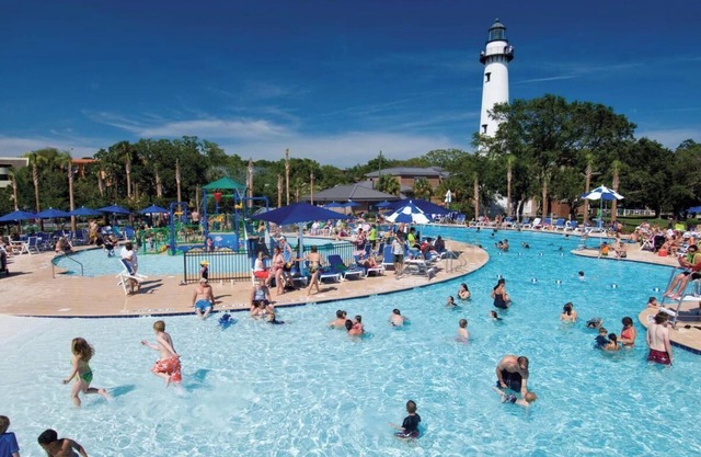 Flip Flop Paradise: St. Simons Island Duplex Sleeps 17