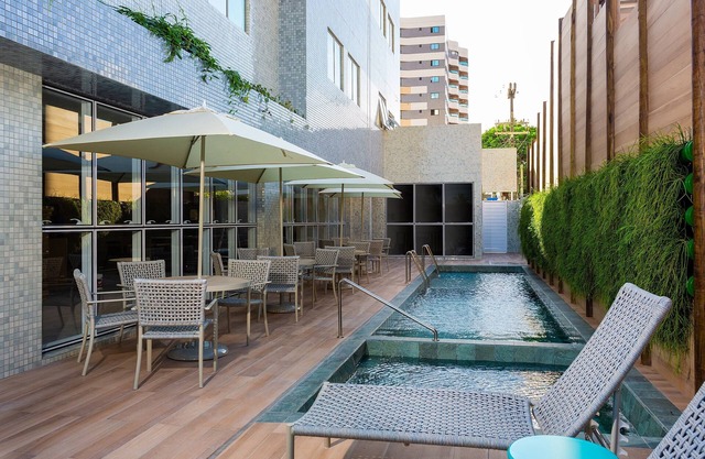Flix Hotel