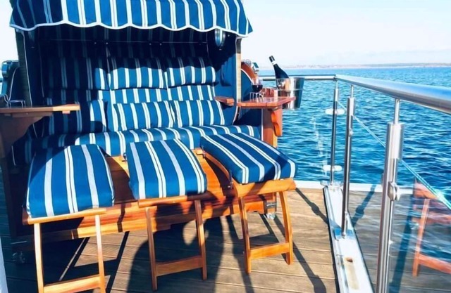 Floating house Elandi