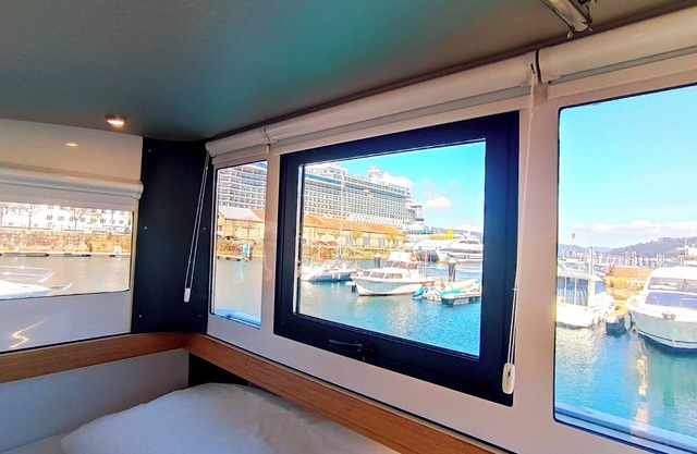 Floating House in the center of Vigo