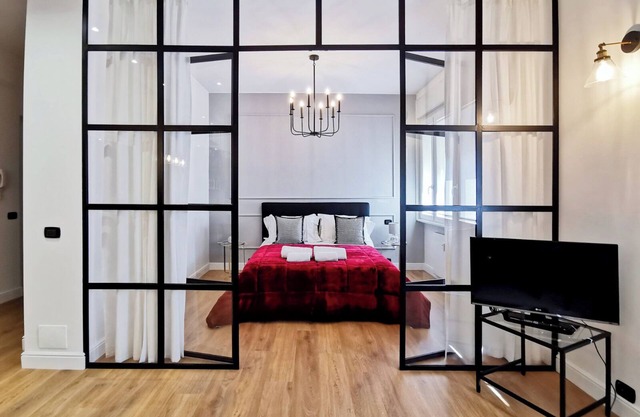 FLORENTIN - ChicLife Apt.- Downtown Design Apartment