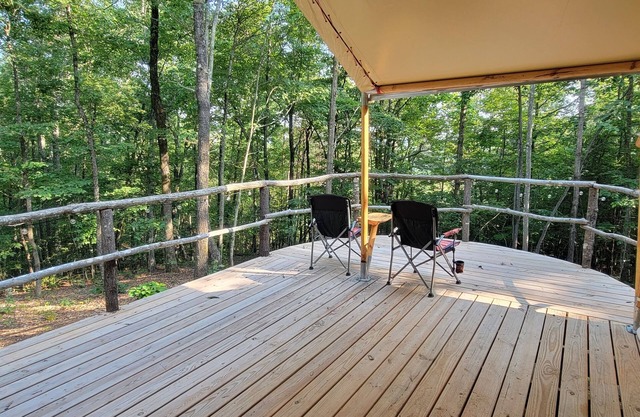 Forest is for rest, Quiet and private location in the mountains Forrest Cump.