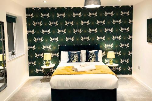 Fort House 6 Large Private Bedrooms with 7 beds, close to NEC, JLR, City Centre