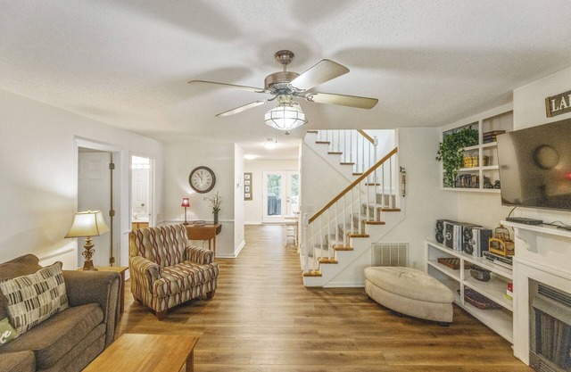 Four Bedroom Hurst Haven Condo