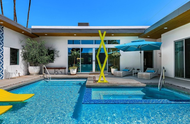 Four Palms in Deepwell Estates