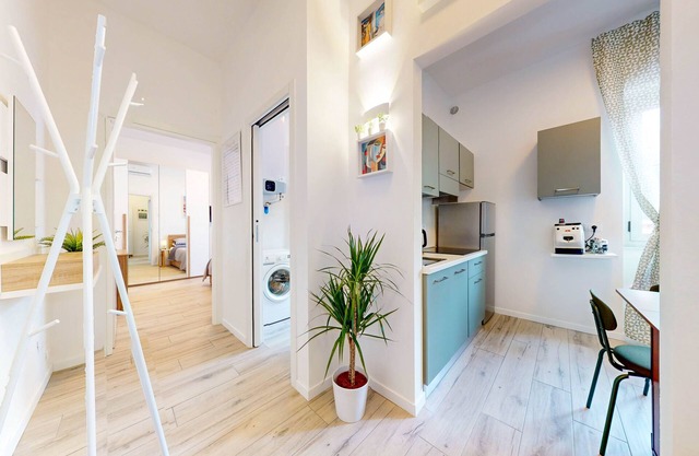 Four stops from the center of Milan, you will have all the comforts of home!