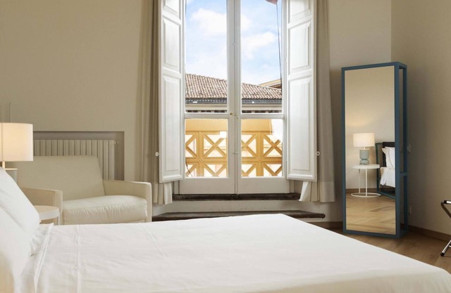 Frame Bologna [Double room with external private bathroom]