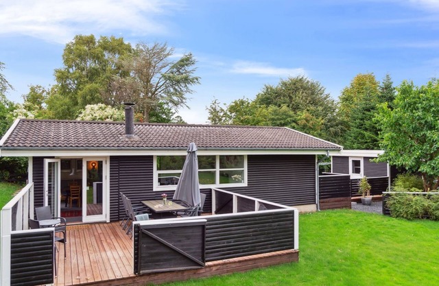 "Franke" - 2.1km to the fjord by Interhome