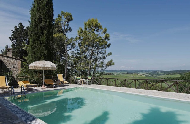 Frantusa 6+2, Emma Villas