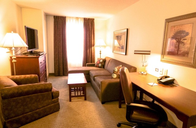 FREE Breakfast Buffet. Indoor Pool and Hot Tub!