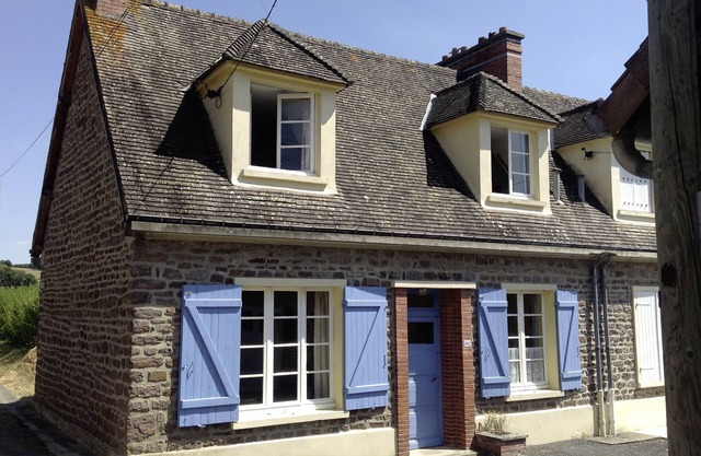 French country cottage in beautiful Suisse-Normande