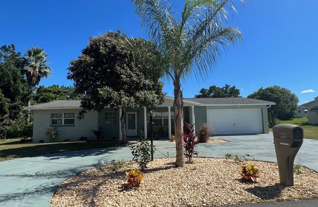 Freshly Renovated Pool Home - Close to Crystal River