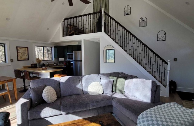 Freshly Renovated, Views, Private, Bryce Resort, Lake Laura