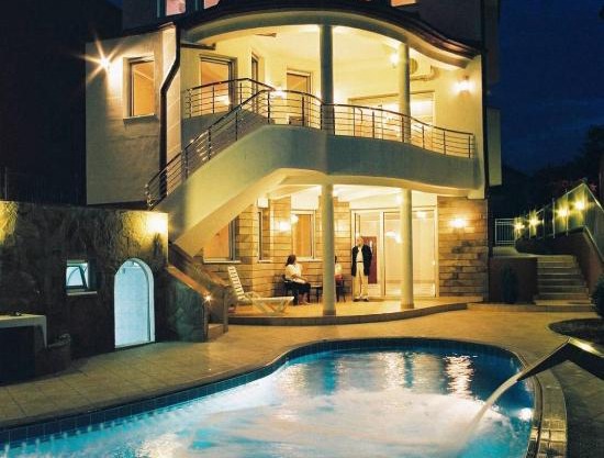 Freya SPA Apartments