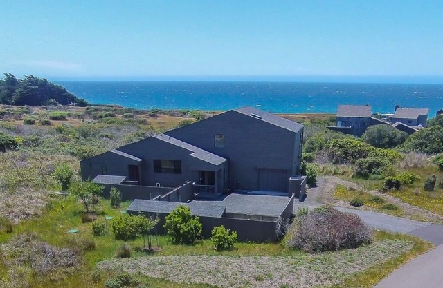 Friends and family will love staying at Tranquility Base in the Sea Ranch