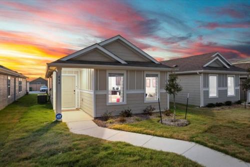 Full new built house, 20 minutes to Dallas