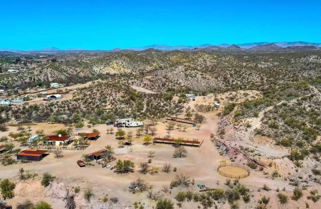 Full RV Hookup with Two Covered Horse Stalls (BYO fully contained RV, SP1)