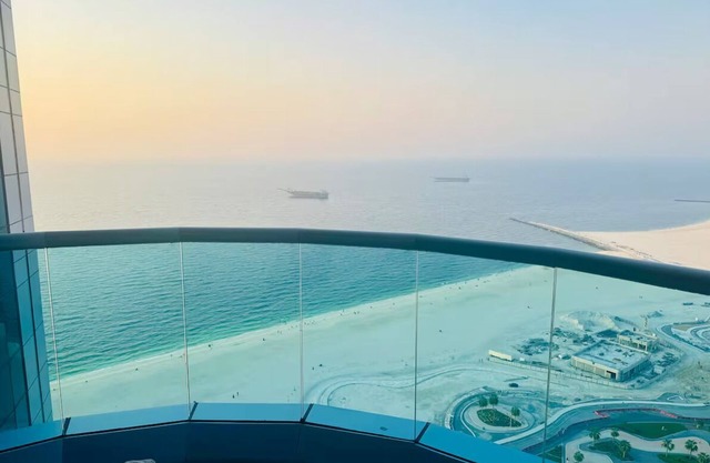 Full Seaview elegant apartment high floor for 8p