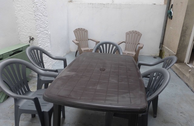Fully equipped apartment in the center of town, no pets allowed