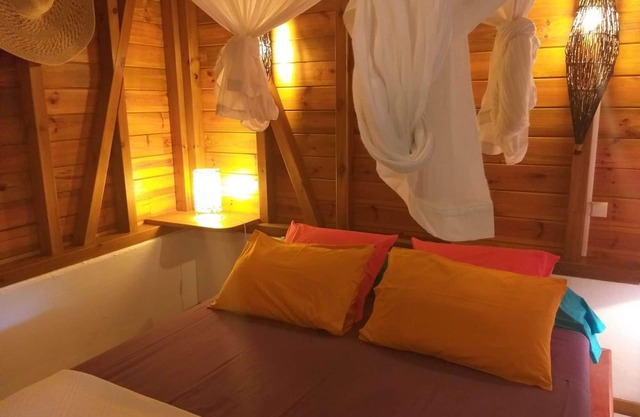 Fully equipped bungalow with outdoor kitchen, air conditioning, Italian shower bathroom