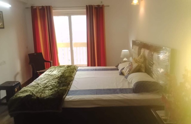 Fully Furnished 3 Bedroom Apartment@ Greater Noida