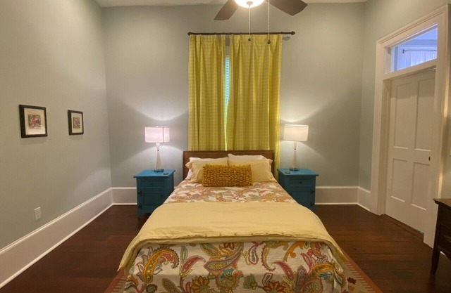 Fully Renovated Sunny Cottage