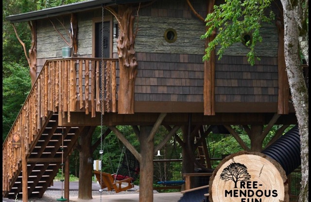 Fun Adventure Treehouse - 20ft Slide + Sleeps 6