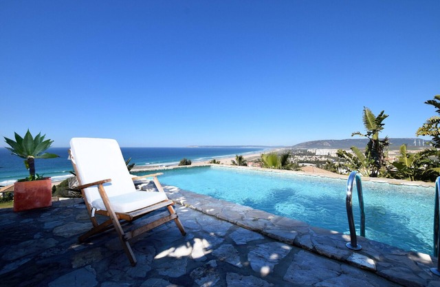 Fusion of avant-garde architecture.Private pool and FREE WIFI views