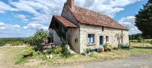 Gîte 4 pers, Jacuzzi, Piscine, proche Futuroscope, calme et nature à La Roche Posay