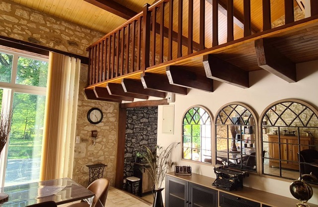 Gîte de Charme Piscine Privée Chauffée Climatisé Wifi aux Portes du Périgord 4