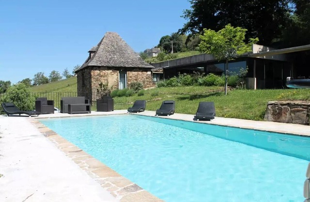 Gîte de France à Altillac 4 épis - Gîte de France 8 personnes