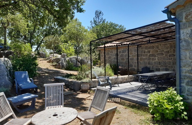 Gîte de la Denaille, stone house 4 people