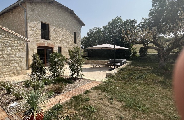 Gîte studio de charme terrasse et piscine