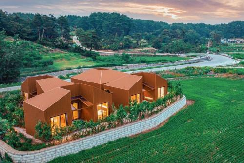 Gangneung Hyusik Ryokan Pool Villa